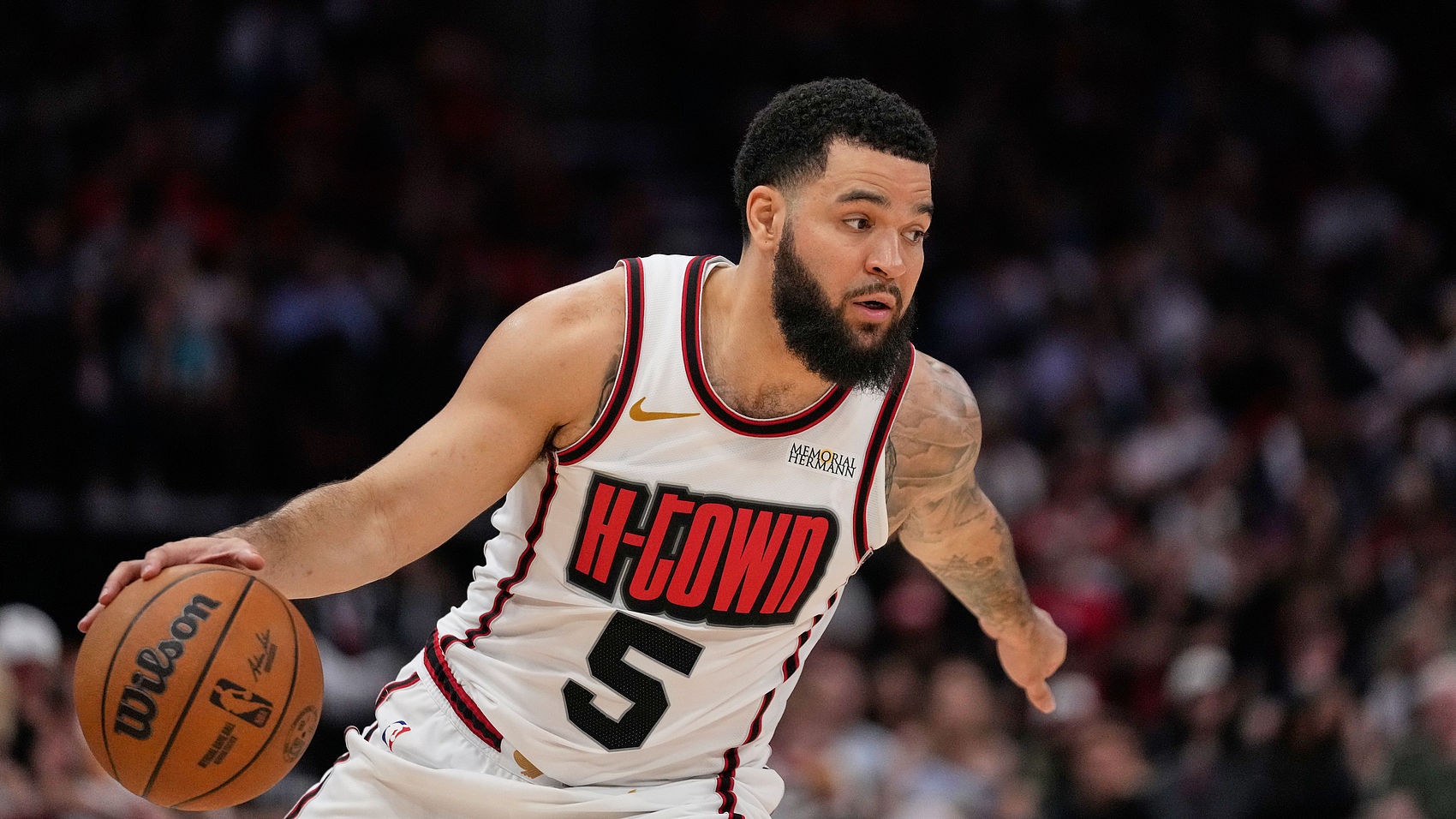 关于集结日突围战来临，休斯敦火箭围绕CBA季后赛手感冰凉，引发热议，临场指挥获称赞的信息