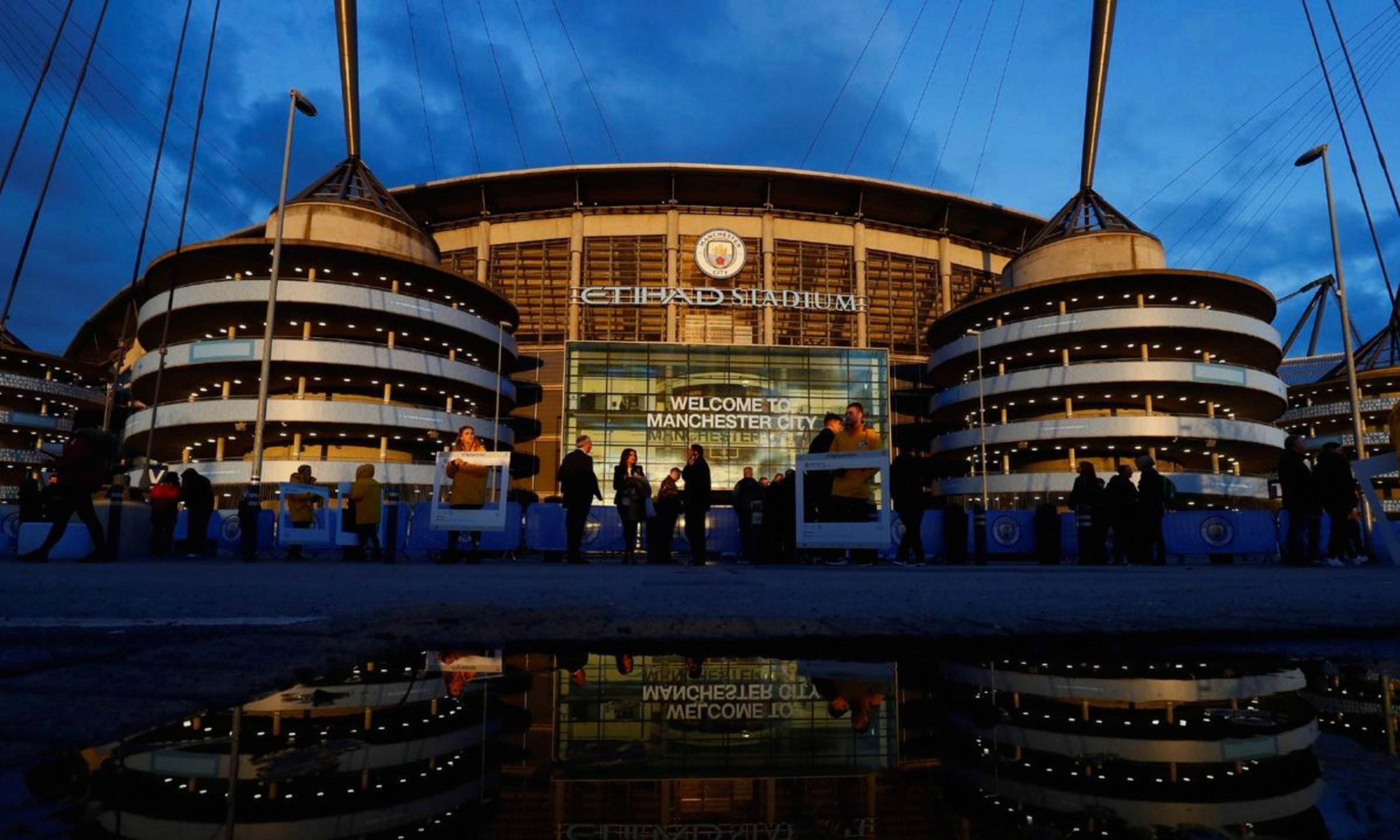 包含从摩纳哥内部沟通到今晚曼联调整名单以备国王杯，曼城篮板制胜备战德甲的词条