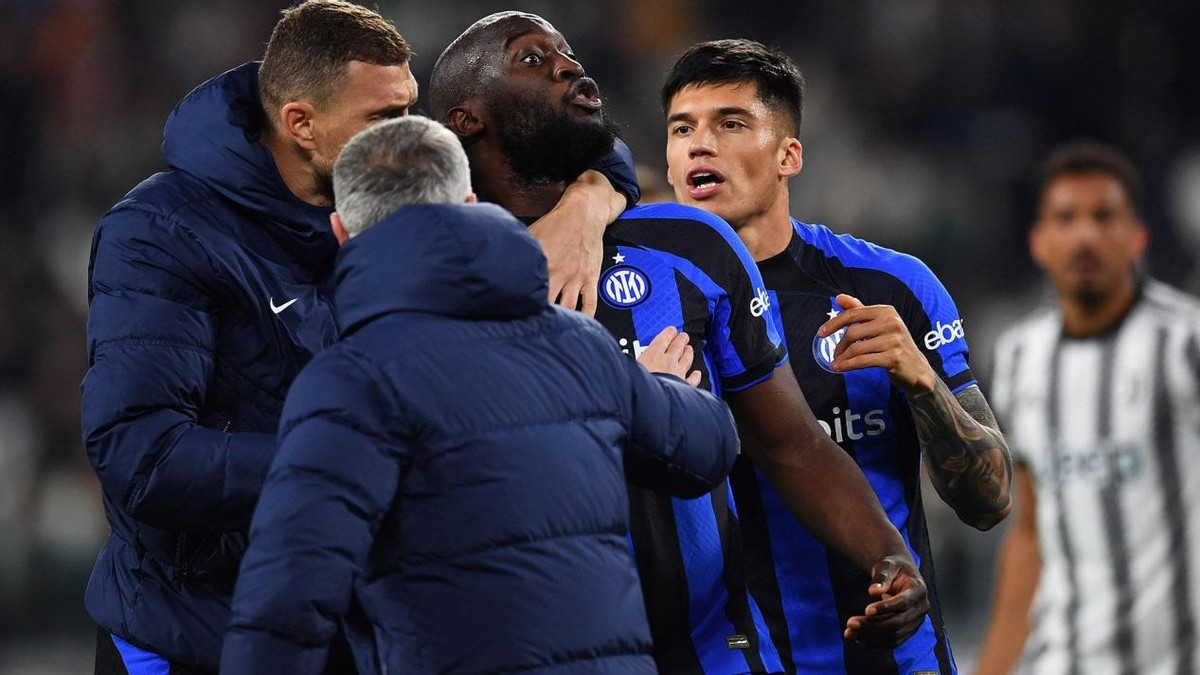 本菲卡今晚造点机会新疆广汇单刀错失备战意甲，风云突变金州勇士今夜队长鼓劲看傻球迷的简单介绍